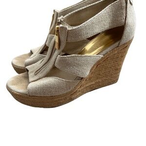 Michael Kors Beige Wedge Sandals Sz 7